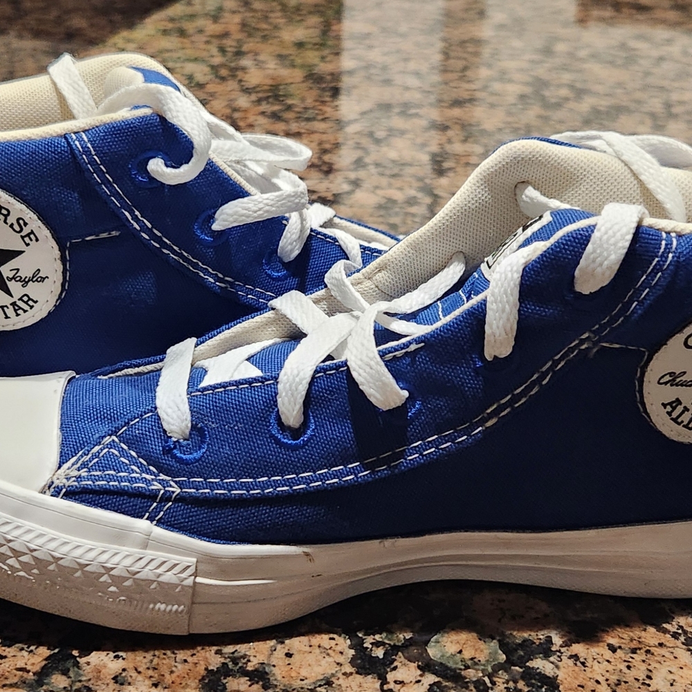 ♻️CTAS Street Mid Top Renew Converse Sneakers♻️ Size: Women's 6.5 NOT KIDS!!